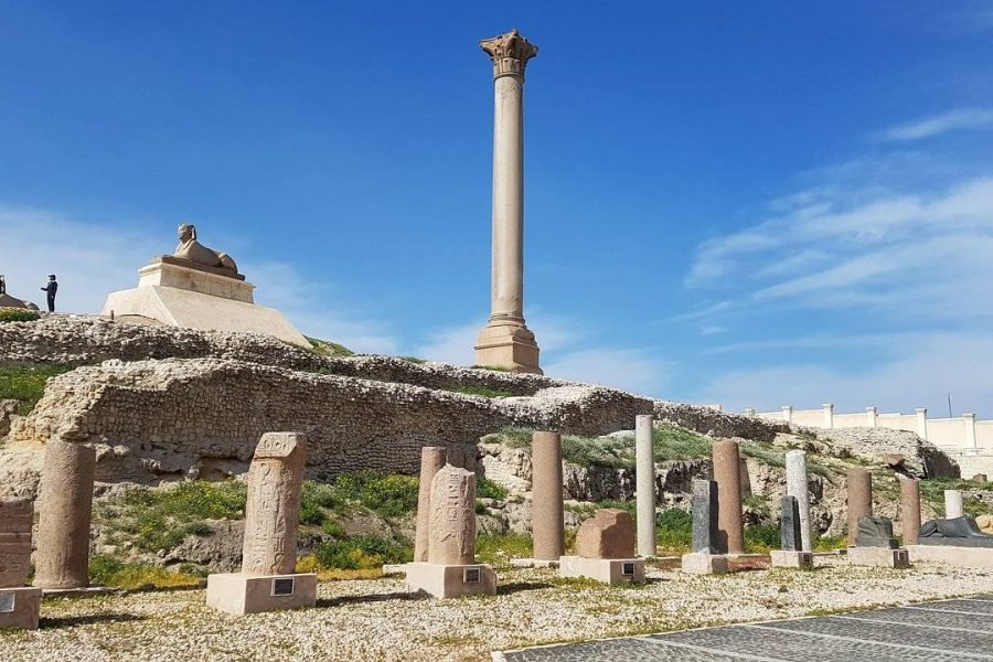 Catacombs of Kom El Shoqafa and Pompey’s Pillar Tour