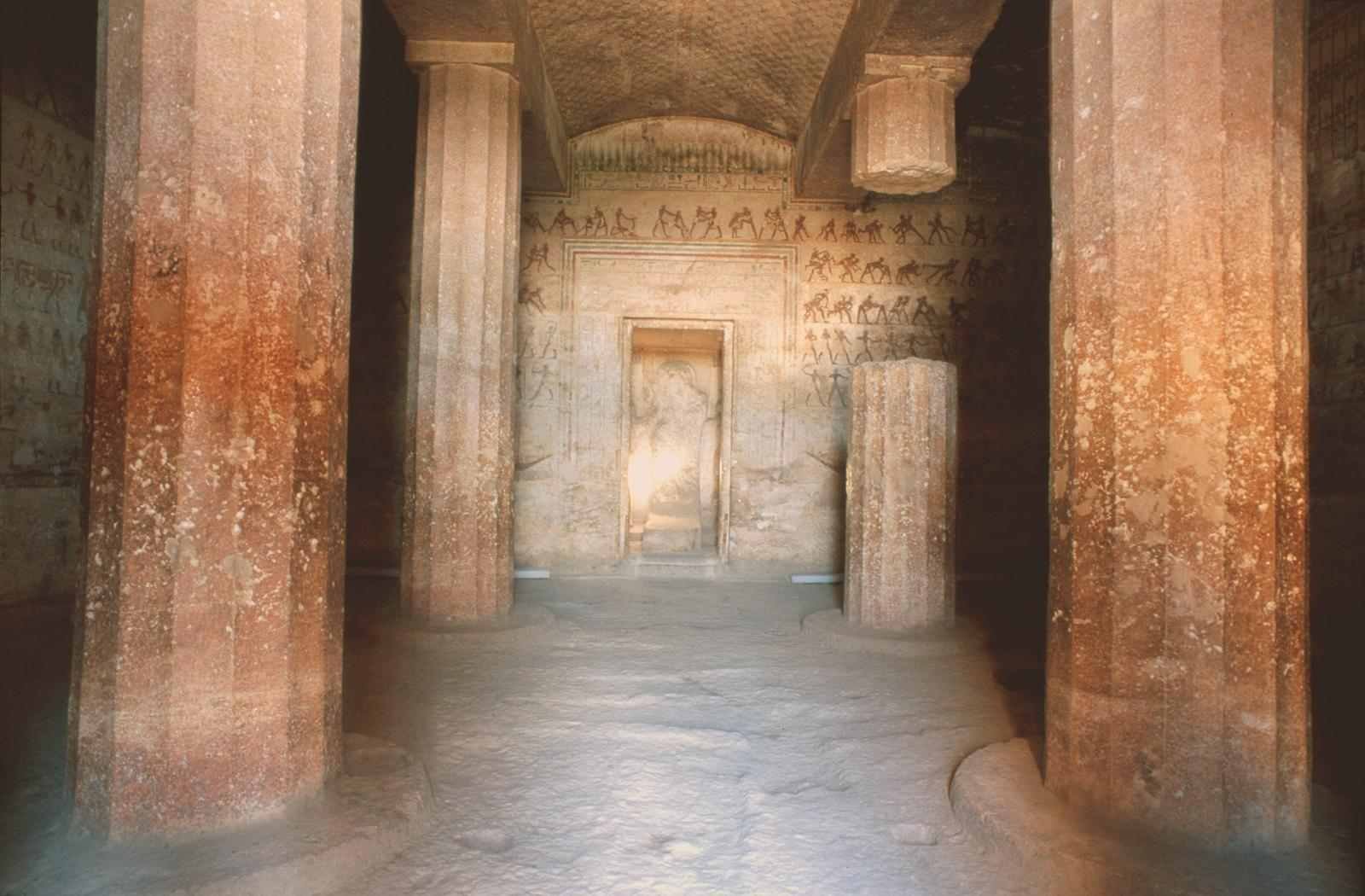 <span>Arrival at Beni Hassan Tombs</span>