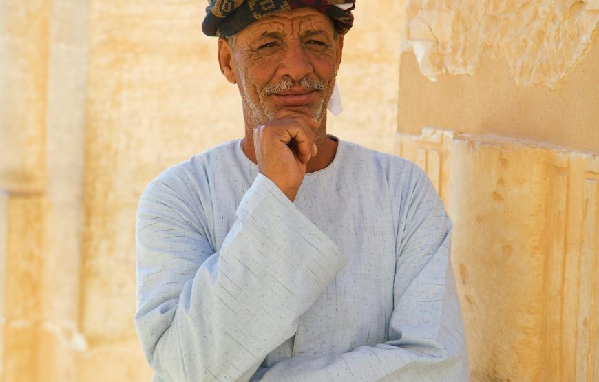 Full-Day East and West Bank Tour